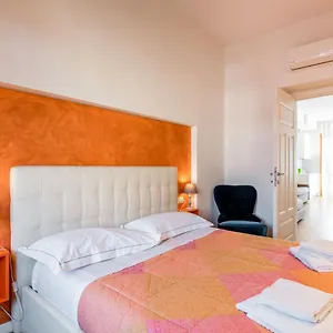 Santa Maria Novella Cozy Flat , Firenze Italia